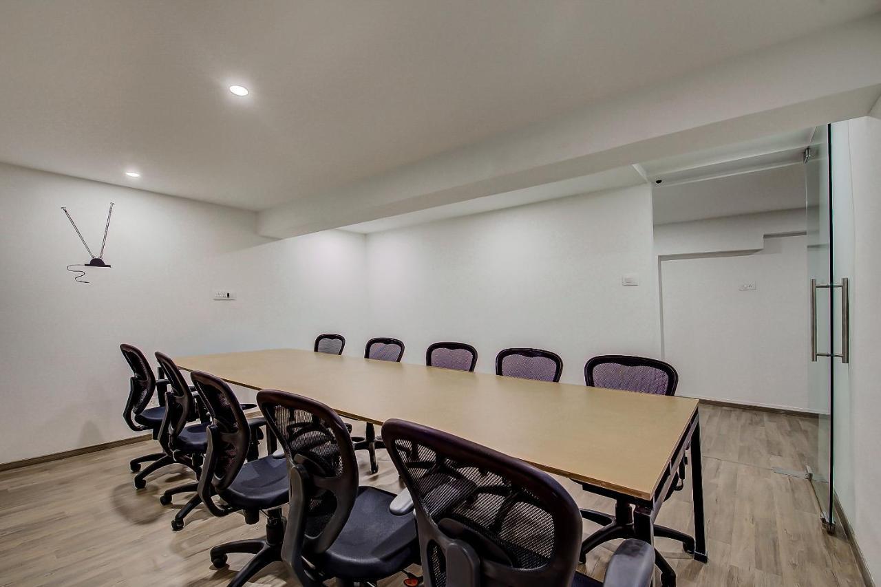 Oyo Townhouse 048 Hadapsar Ξενοδοχείο Phursungi Εξωτερικό φωτογραφία