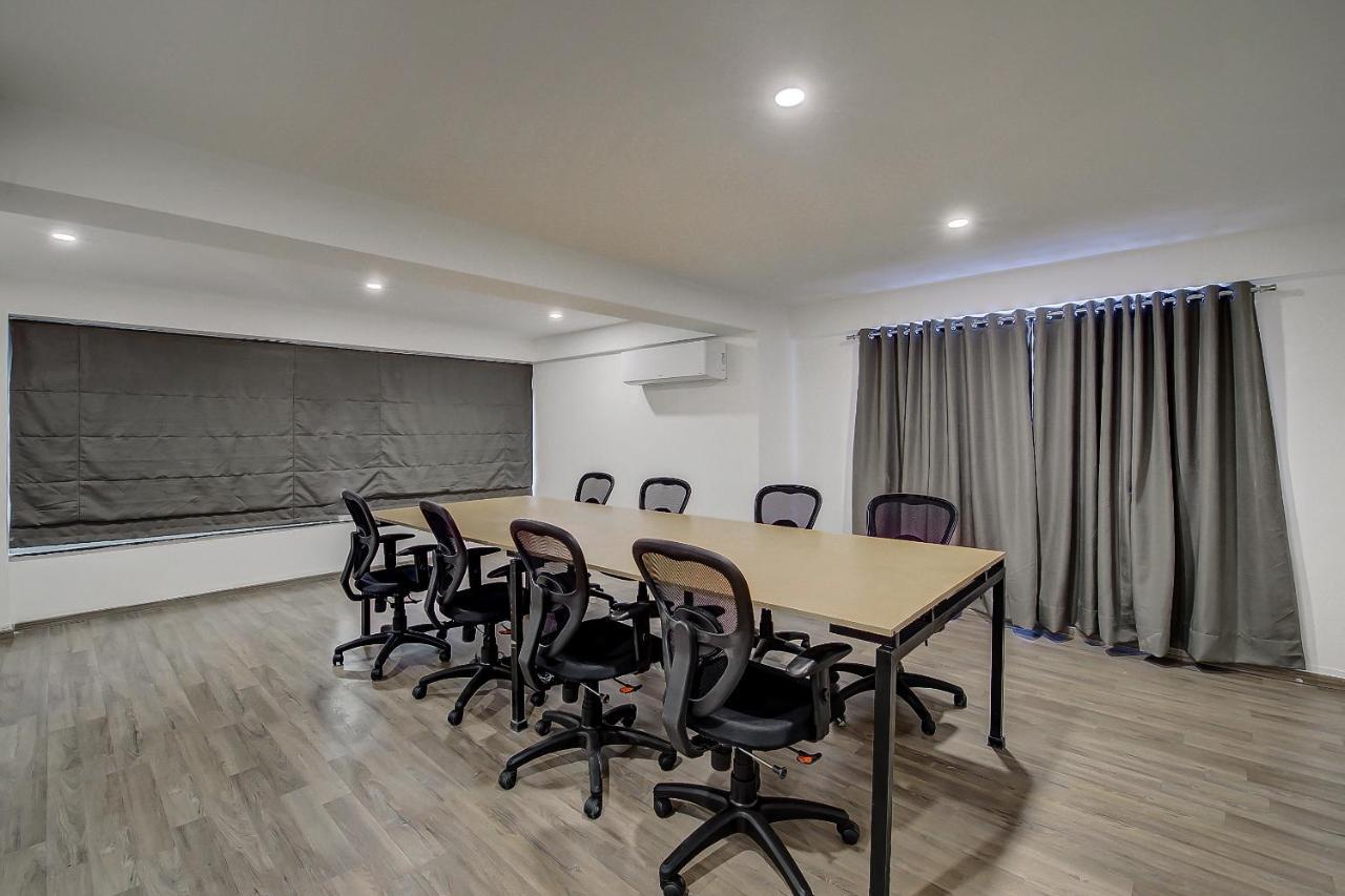 Oyo Townhouse 048 Hadapsar Ξενοδοχείο Phursungi Εξωτερικό φωτογραφία
